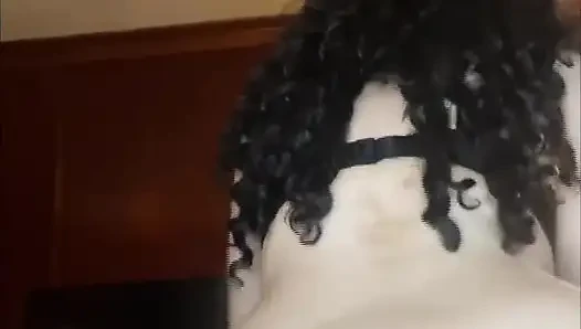 Gotik eski sevgilimi kamerada sürtük olarak yakaladım, bu yüzden beni susturmak için sikiştik