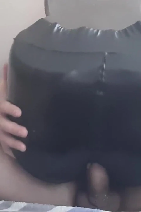 Deri göt lastik seks oyuncağı