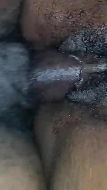 Обязательный для обмена момент из "Незнакомка Осеменела Тиа"