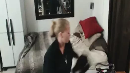 Benim milf kontrol edin, amatör çift doggystyle seks yapıyor