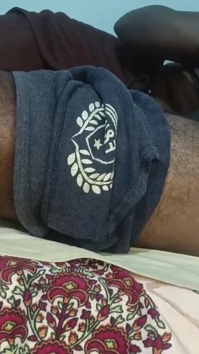 Hintli Telugu desi köylü bal teyze bowlojab ve har hasbends arkadaşıyla numara yapıyor | Klip 1