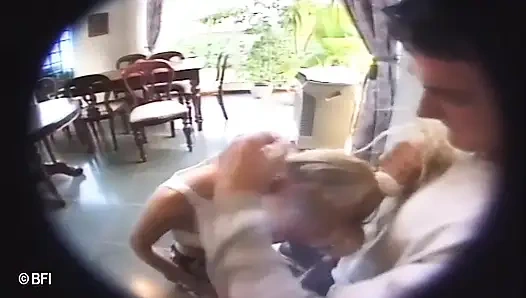 Oğlum beni ve edepsiz götümü cezalandırıyor