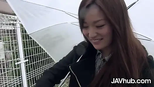Kanako kirimoto parkta sikişmek için alınıyor