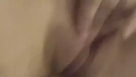 Kedi squirts içinde zevk