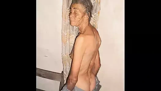 Ilovegranny slayt gösterisinde olgun amatörler topladı