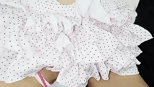 Sopaları alıyordum ve yaşlı bir adam beni sikişmek için dışarı çıkardı.