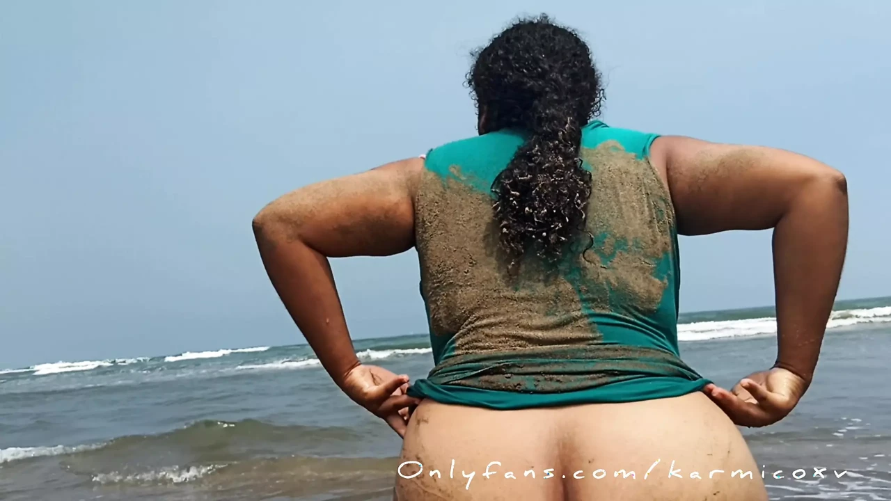 Pregnant slut Wife Shows Her pussy In Public Beach