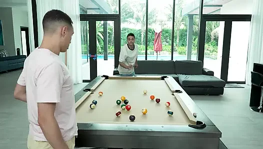 Cory Chase amerikayı çifte doldurularak kutluyor