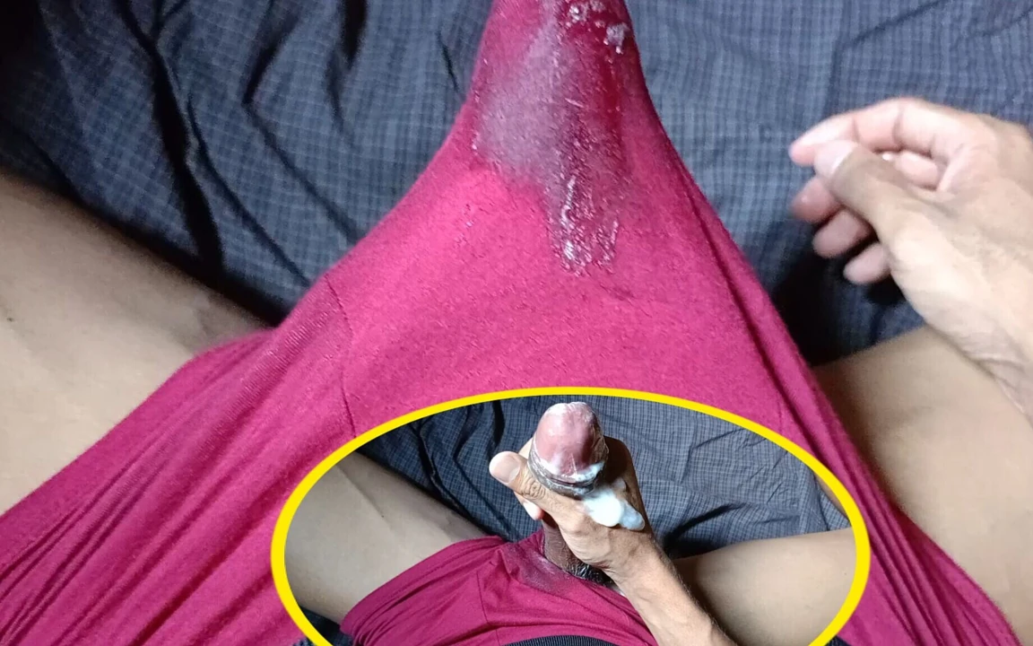 Ateşli Asyalı eşcinsel
