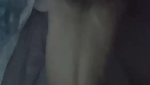 Üvey kız kardeş bu büyük yarağı seviyor.