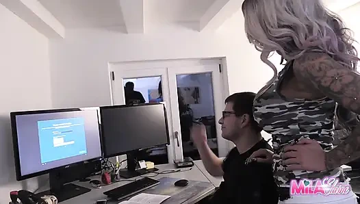 Mila 1 Gesichtsbesamungmila