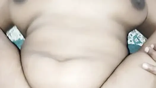 Kız Arkadaşım Çok Sert Sevişti, Sünnetsiz Tam Video. Zevki Hissetmek Için Kulaklıkları Kullanma Ya Da Atlama Yapma.