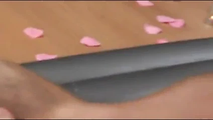 Sevimli genç kaygan nuru masaj seksi