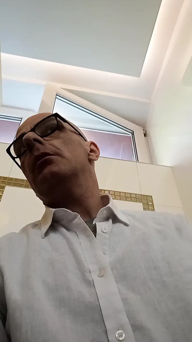 Mastürbasyon yapıyor