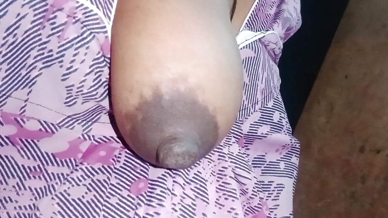 Shalini Yenge'nin büyük göğüslerine basmak eğlenceliydi.