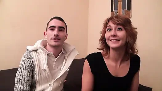 Güzel 19 yaşındaki orospu, kayınbiraderiyle porno çekiyor