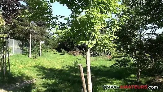 Praglı genç yetişkinler (Çek amatörler)