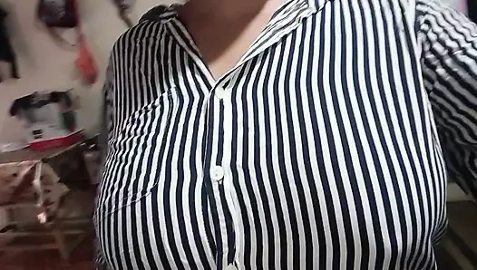 Pearl Sofia çıplak - pembe amcık yayılıyor