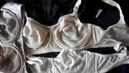 big load on aunts bras, gute ladung auf tantes BHs