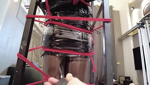 Mz32 - metal bir cihaz içinde bağlı, titreşen bir doruk noktası.