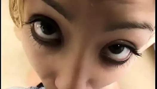 dostum alır bj ve diş telleri ile azgın sürtük hunk