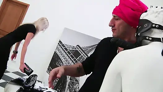 Logan Bella: Sarışın, Rus, Sert Anal Seks Aşığı