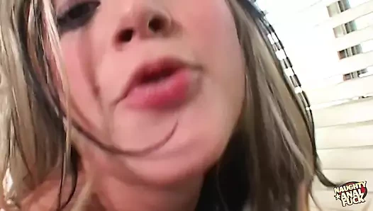 Çifte penetrasyon ve ağız dolusu lezzetli döl tam olarak bu tartın ihtiyacı olan şey