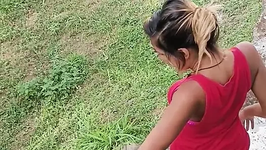 Sokakta soyundum ve iç çamaşırımla yürüdüm - Tatty Rios