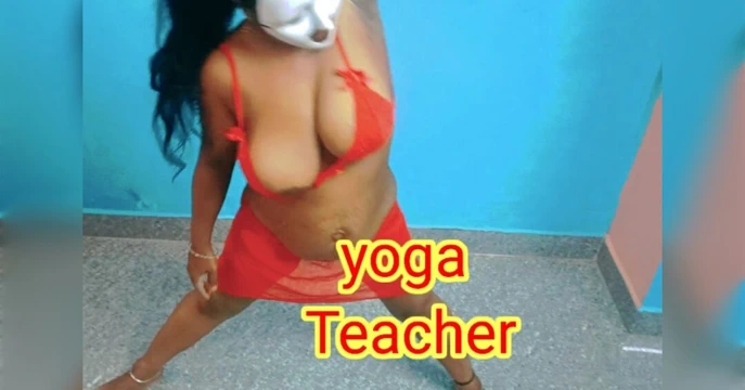 Ateşli yoga öğretmeni zıplayan göğüsleriyle azgın bir şekilde egzersiz yapmayı öğretiyor - tam tamil ses