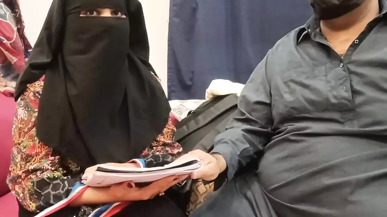 Desi Student Girl In Hijaab Fucked By Tution Teacher