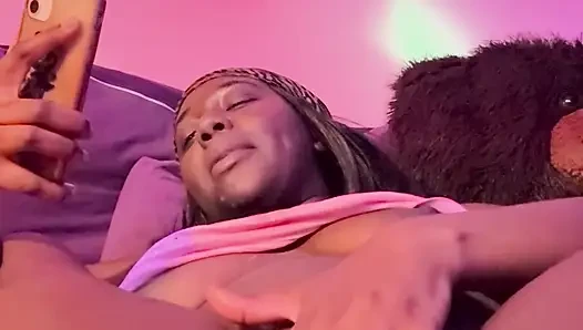 PORNO IZLIYORUM ..