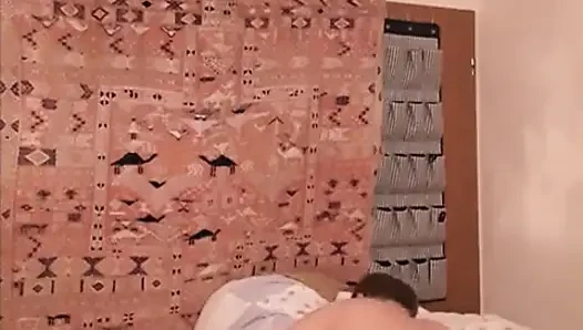 Büyükannenin Iyi Bir Sevişmeye Ihtiyacı Var!