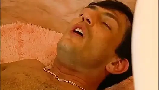 Üvey anne... Üvey babaya ne yapıyorsun? -DVD