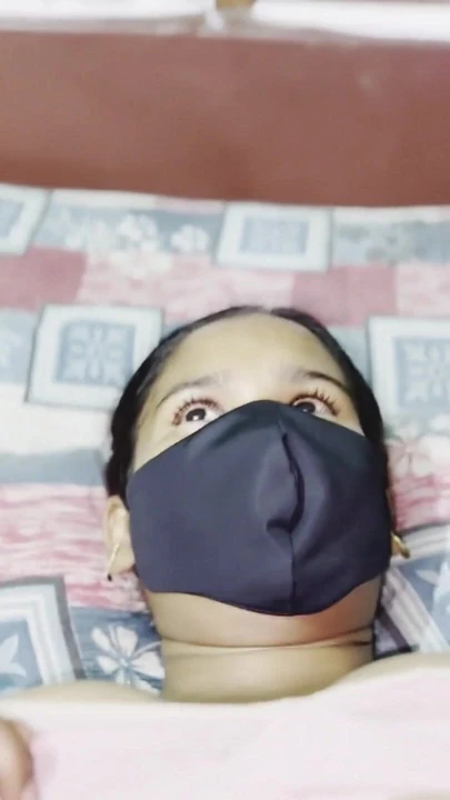 Эмоциональный момент от "траха дези деревни Boudi с ее девкой в бикини"