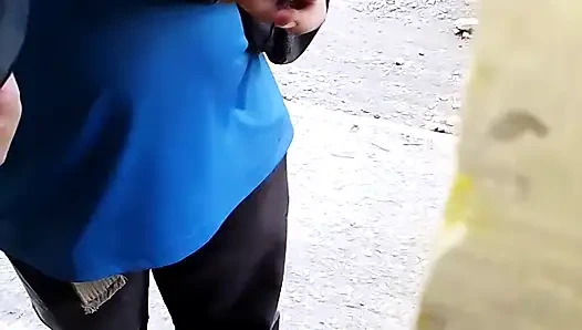 Ateşli asyalı orta yaşlı seksi kadın ilk dildo oyunu