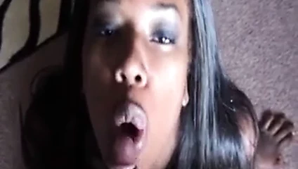 bana boşalmak tüm üzerinde ona yüz