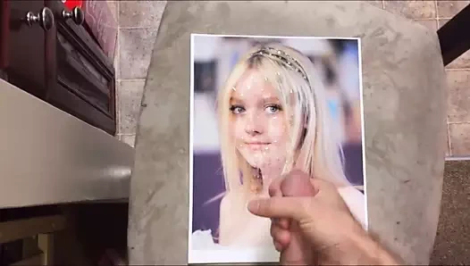 Dakota fanning boşalmak haraç 018