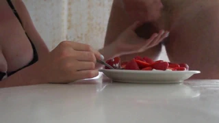 Tanrıçam için kahvaltı hazırlamak