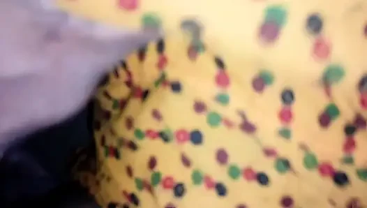 Üvey erkek kardeşim evde olmadığı için Müslüman baldızımı sert siktim
