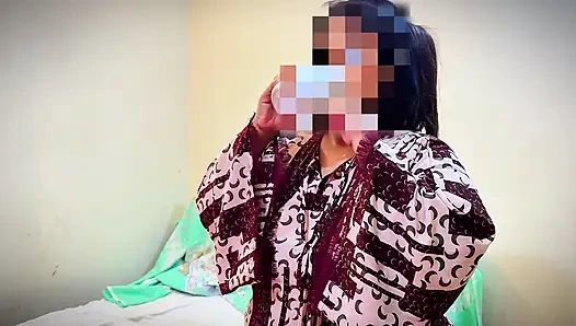 Sevimli tombul 18 yaşındaki ateşli kız