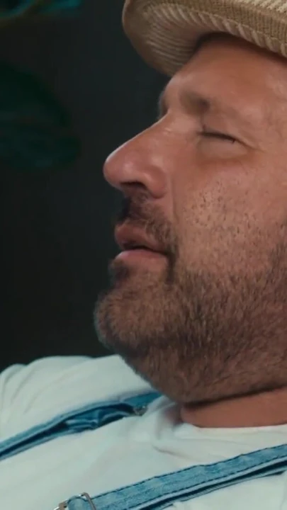 DADDY4K. Erkek arkadaşı yokken bebek gibi kız sikişiyor | Klip 1