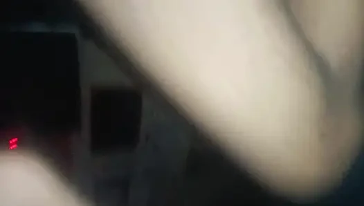 Üvey erkek kardeş ve yatak odası