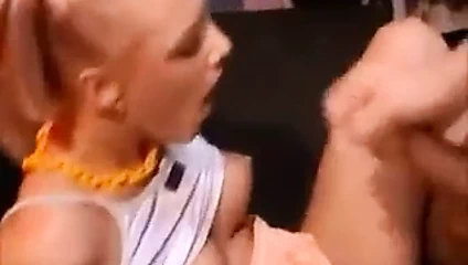 Dev yüz için Alman sarışın