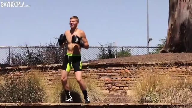 Sarışın twink boksör: leonardo accosi