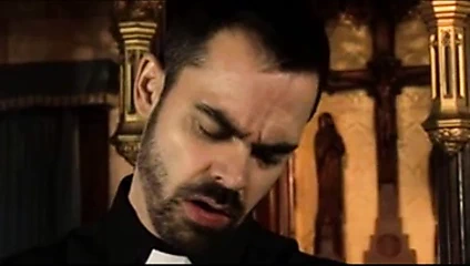 Y asi fue como me converti en la putita del cura