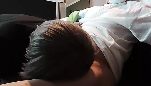 Bugün en sevdiğin spermi tekrar içmek istiyorum, bu yüzden ağzıma doldur