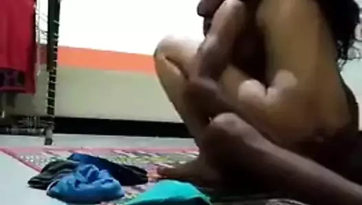 Hint kız Başlarken becerdin itibaren üst oturma üzerinde çocuklar lap