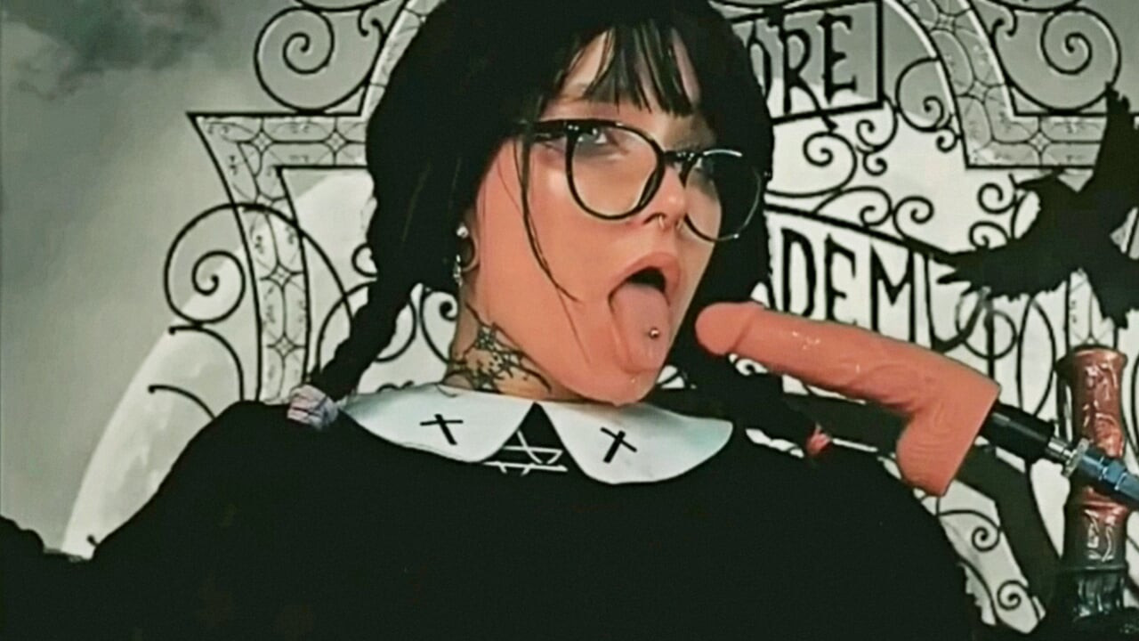 Hot Wednesday addams gets destroyed by two sex machines - multiple explosive finishes 🖤