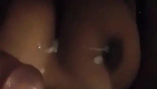 Yiyici arkadaşından tüm sütleri istediği an