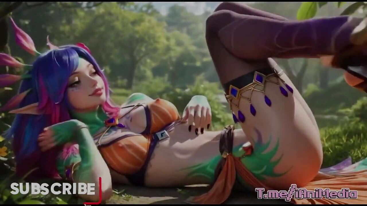 Ormanda Sıcak Neeko Bikini ve Yüz Boşalması